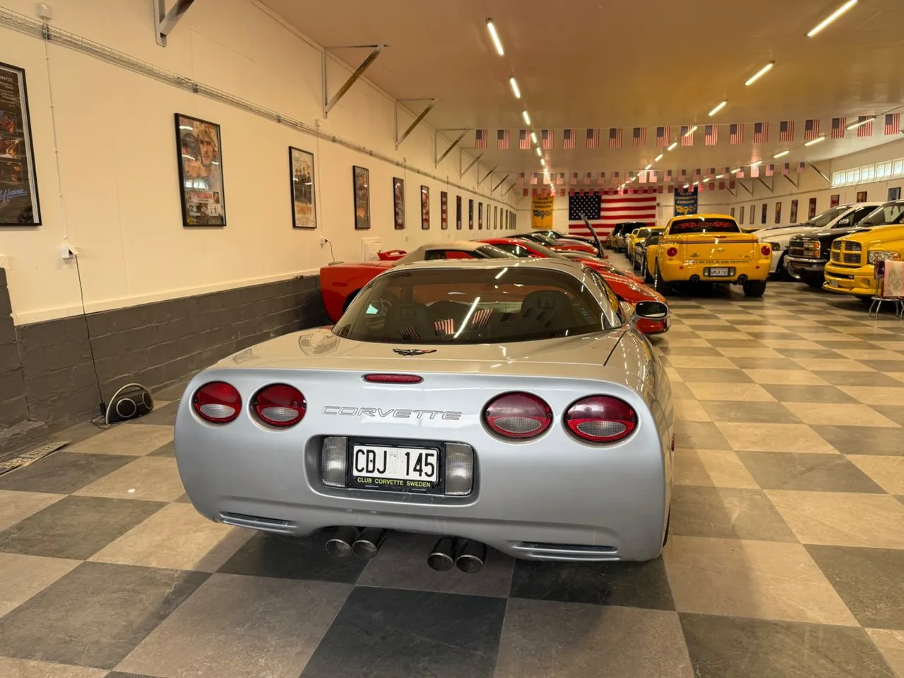 Vehicle image 6