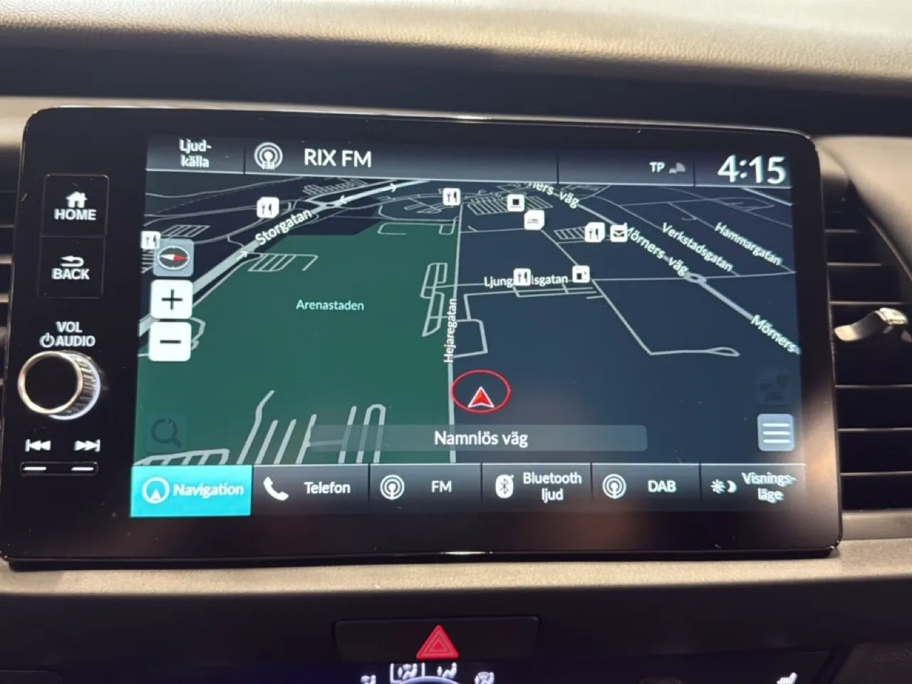 Vehicle image 10