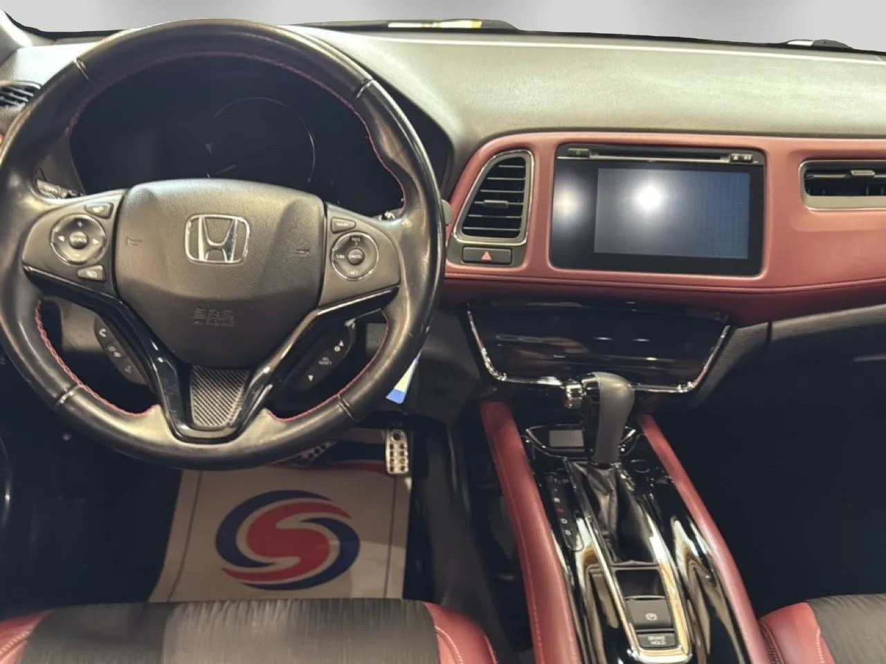 Vehicle image 6