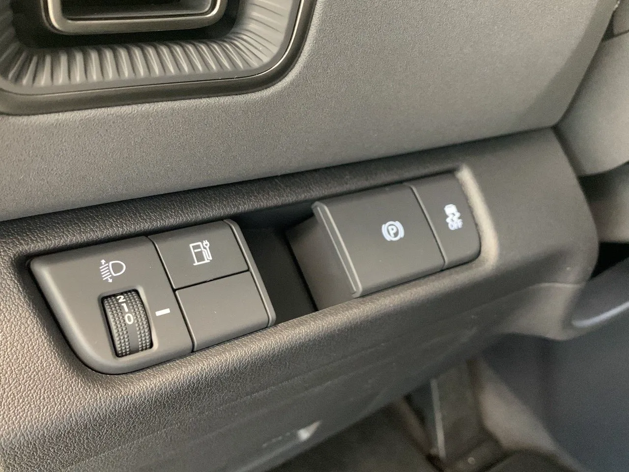 Vehicle image 26