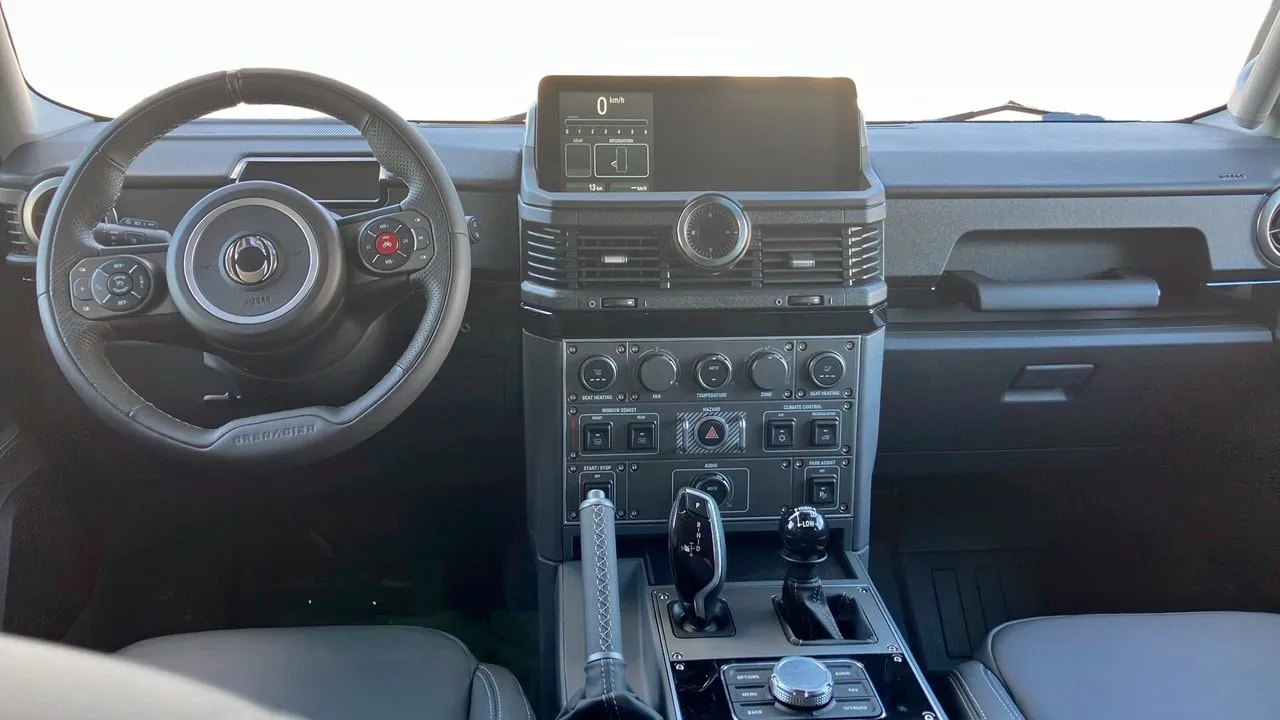Vehicle image 3