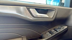 Ford Kuga bild 11