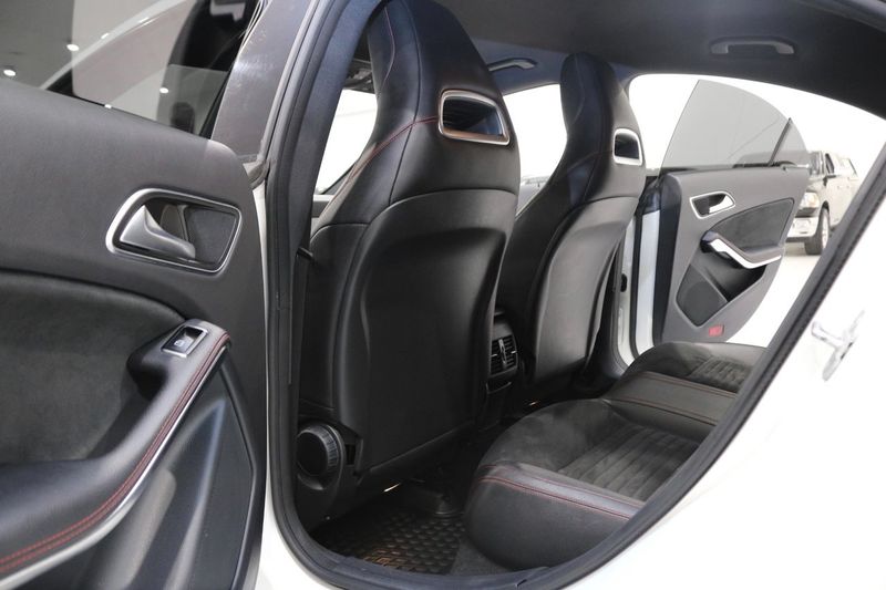 Mercedes CLA220 bild 15