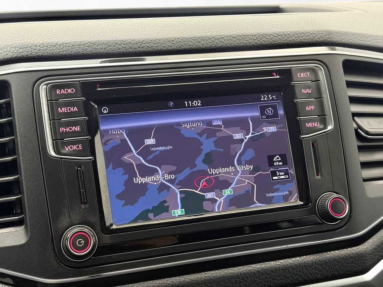 Vehicle image 23