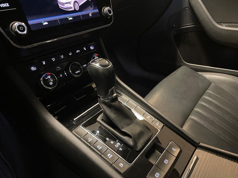 Skoda Superb bild 9
