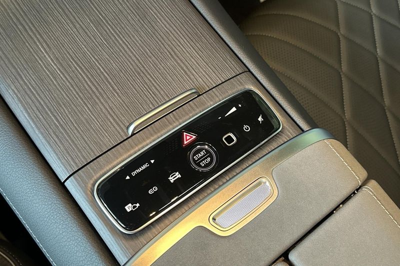 Mercedes EQS500 SUV bild 13