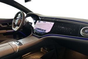 Mercedes EQS500 SUV bild 9