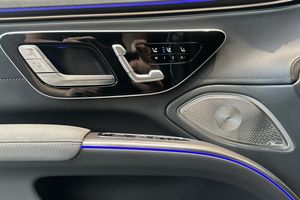 Mercedes EQS500 SUV bild 16