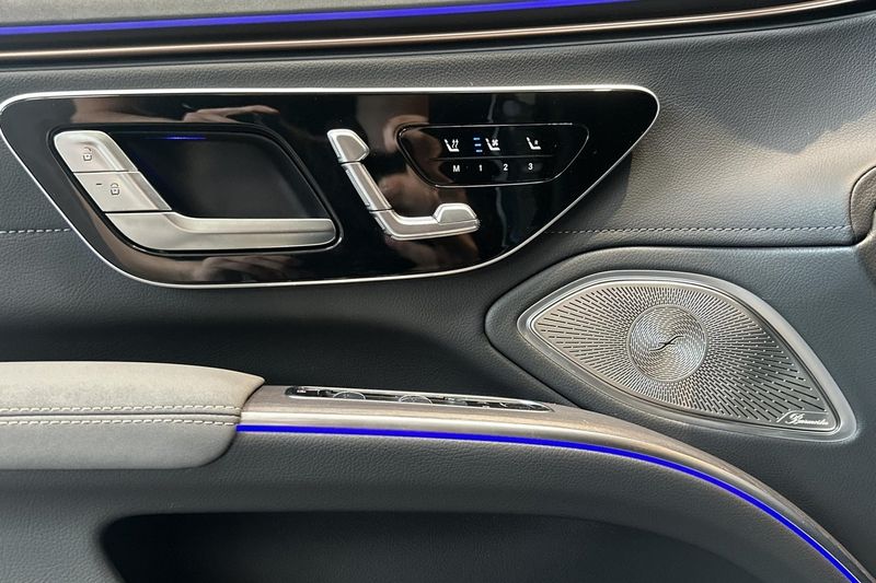 Mercedes EQS500 SUV bild 16