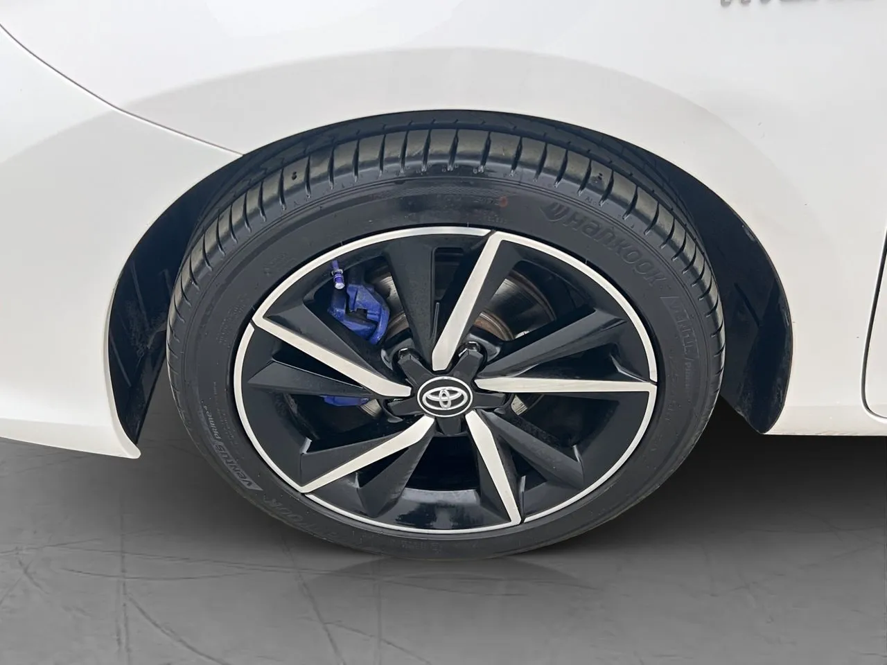 Vehicle image 25