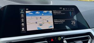 BMW 330 bild 18