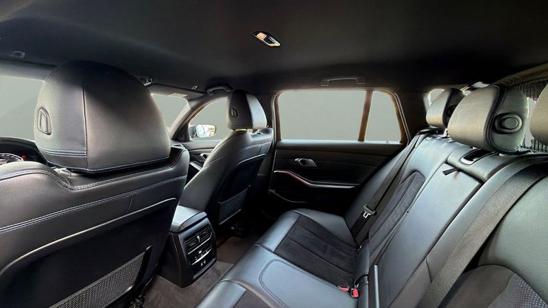 BMW 330 bild 13