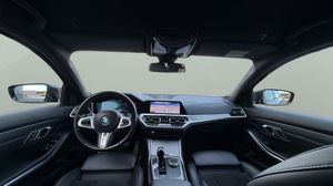 BMW 330 bild 11