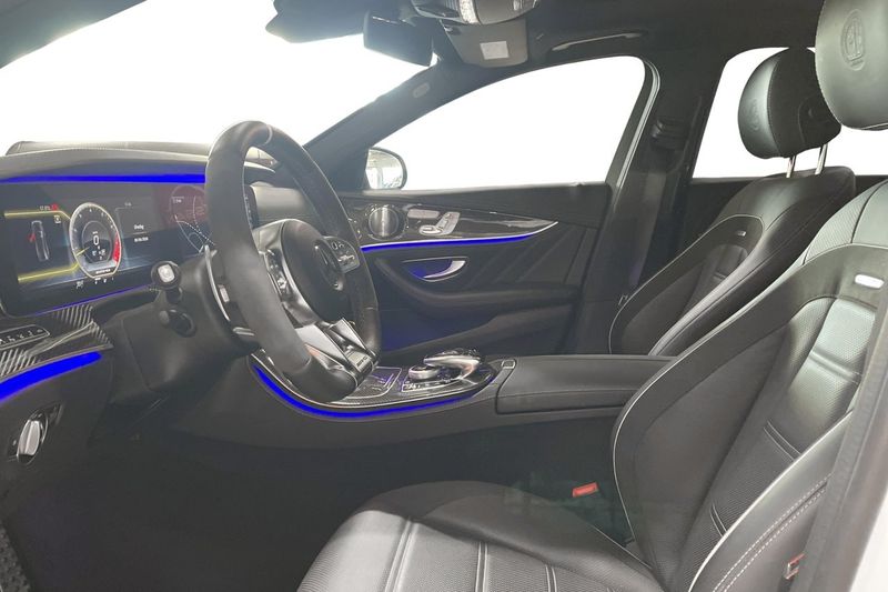 Mercedes E63 AMG bild 9