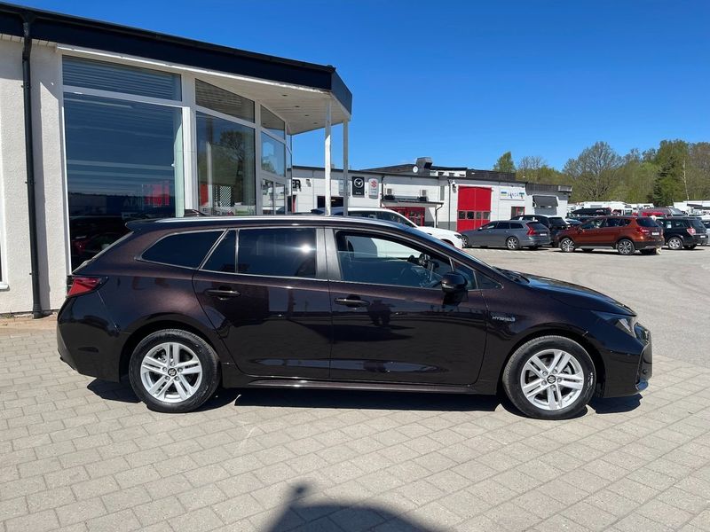 Suzuki Swace bild 4