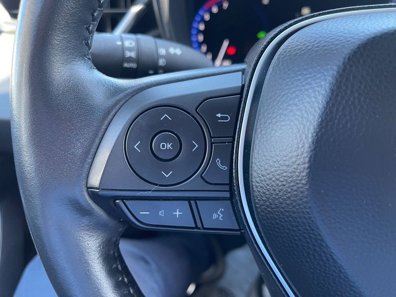 Suzuki Swace bild 27