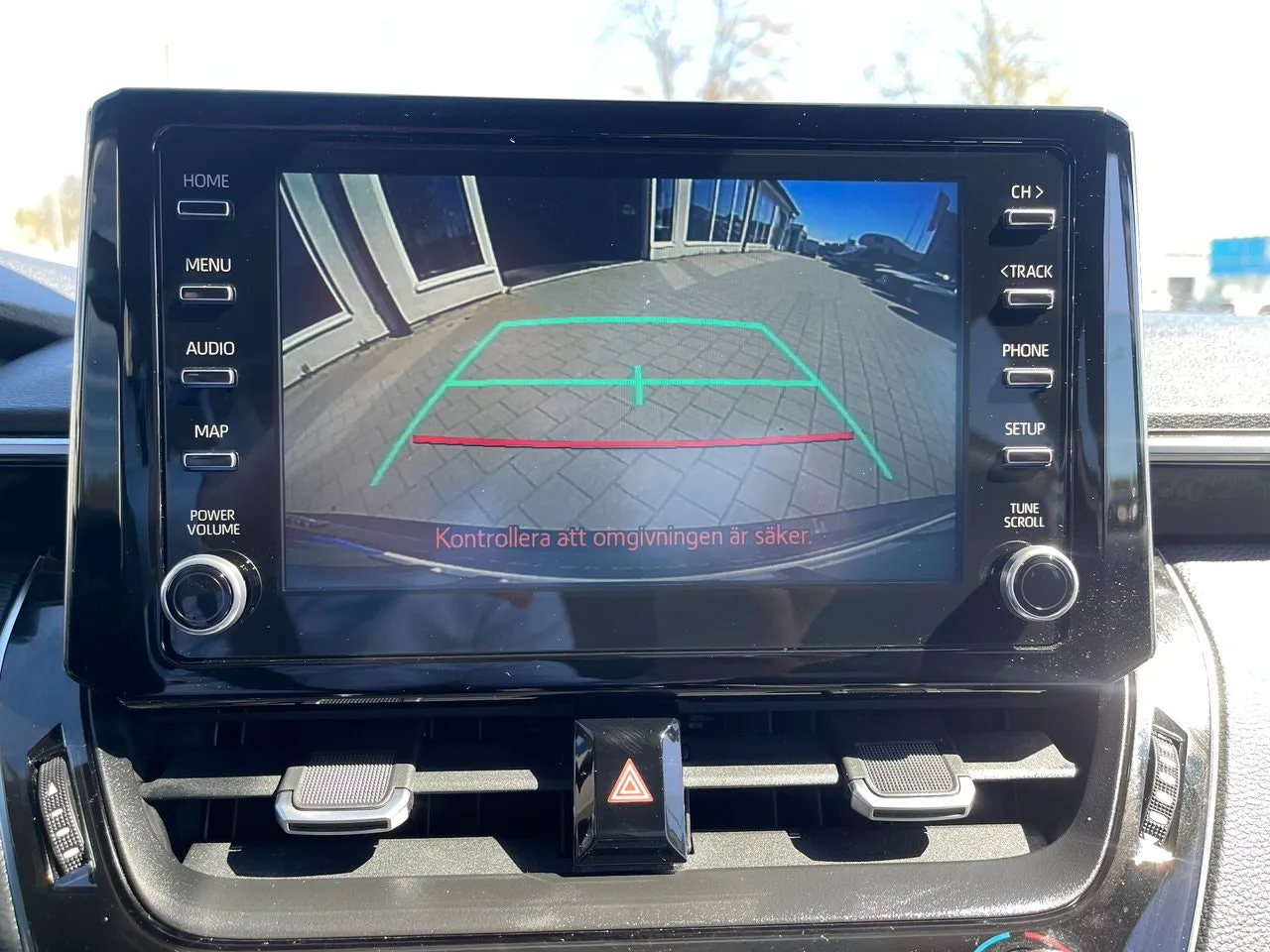 Vehicle image 30