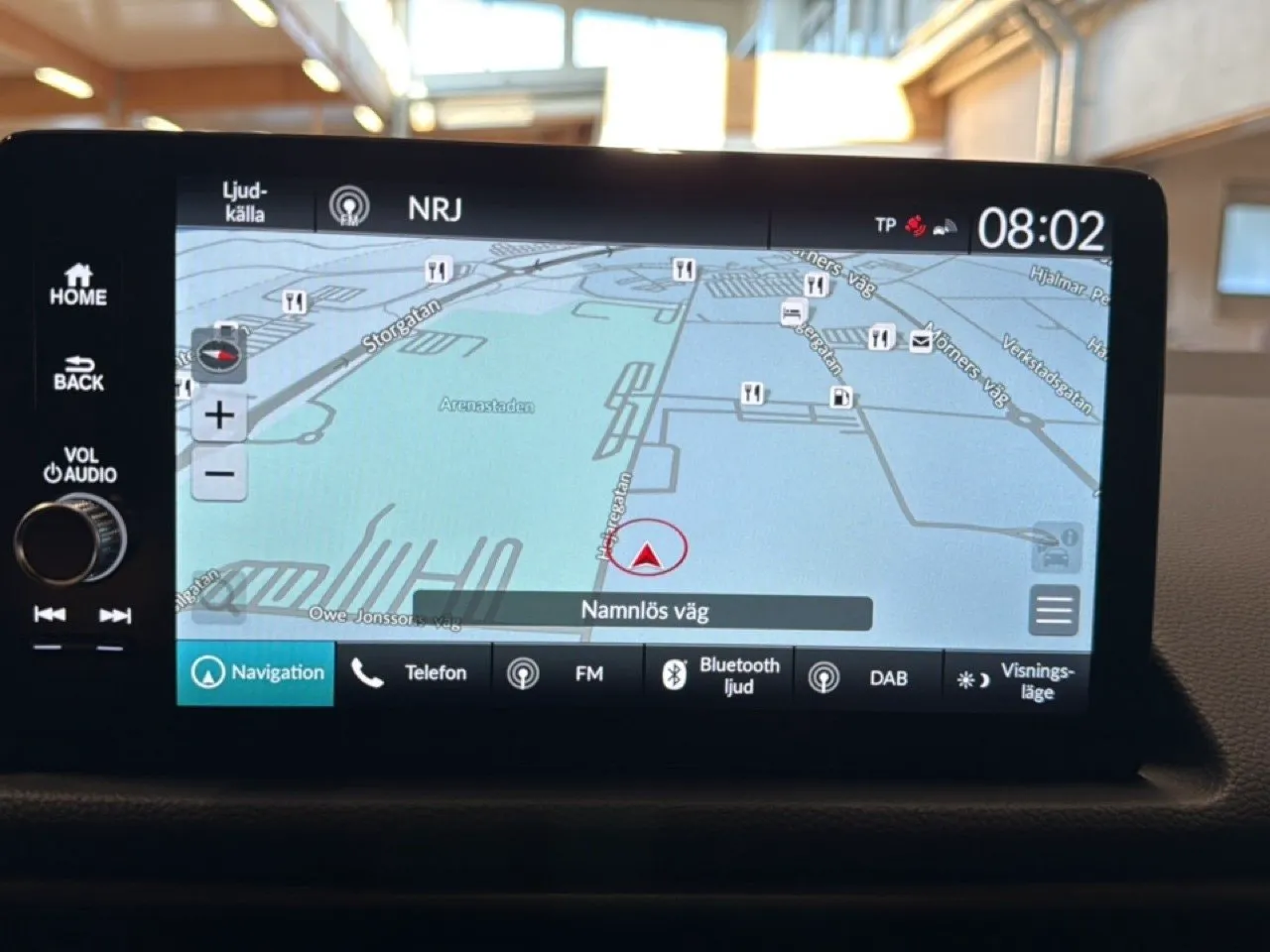 Vehicle image 10