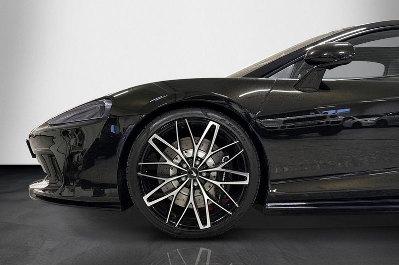 McLaren GT bild 24
