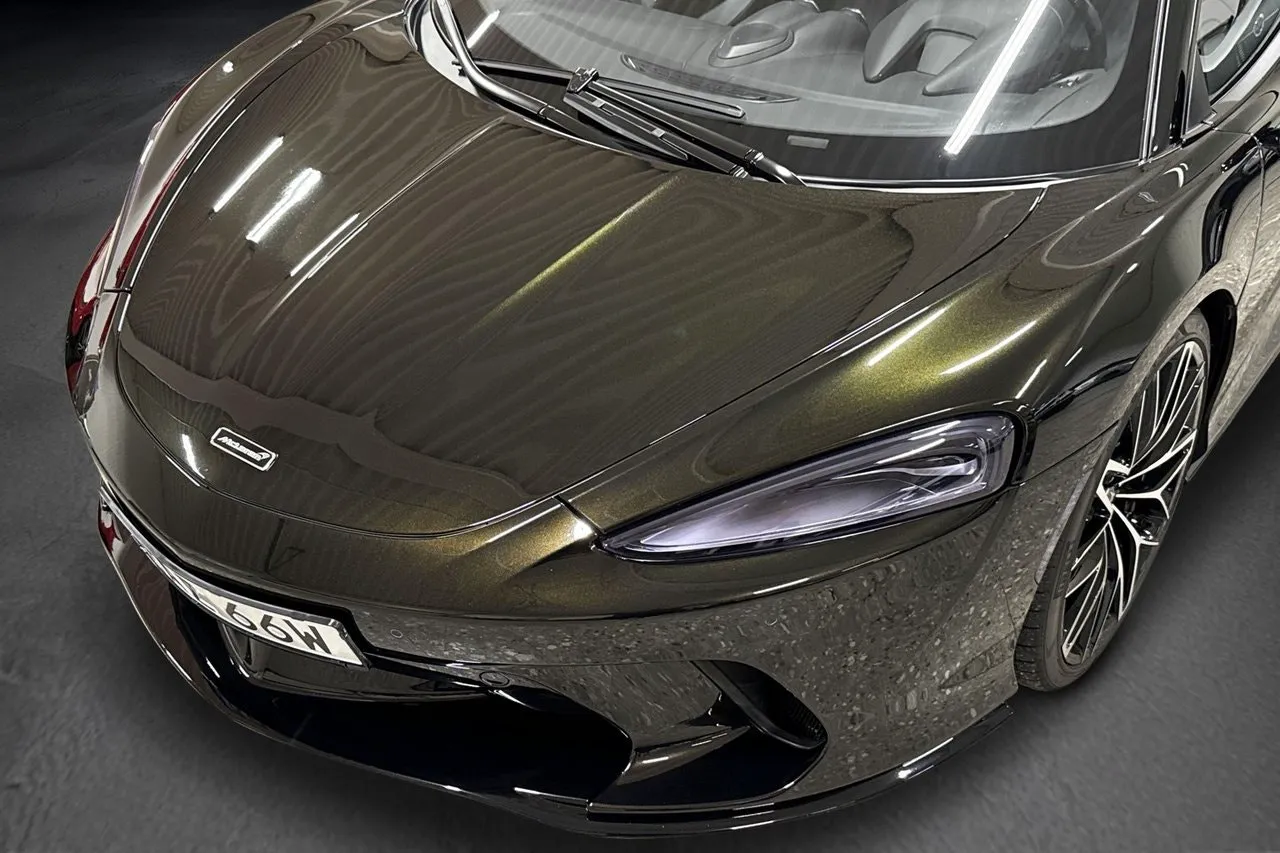 Vehicle image 21