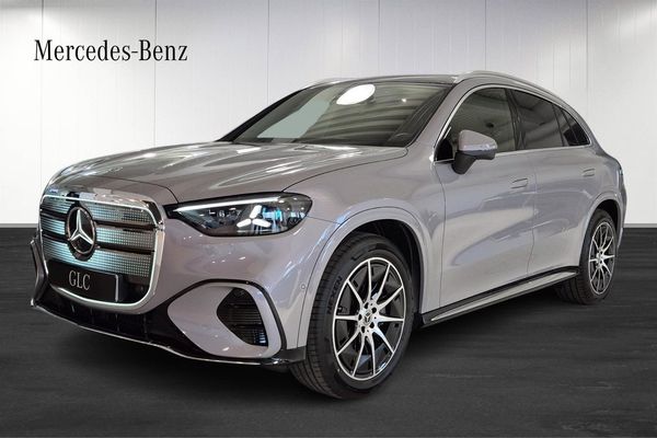 Mercedes GLC400 4MATIC EQ | 800V, Frunk, Panorama, Ladda för 15000k - 2026