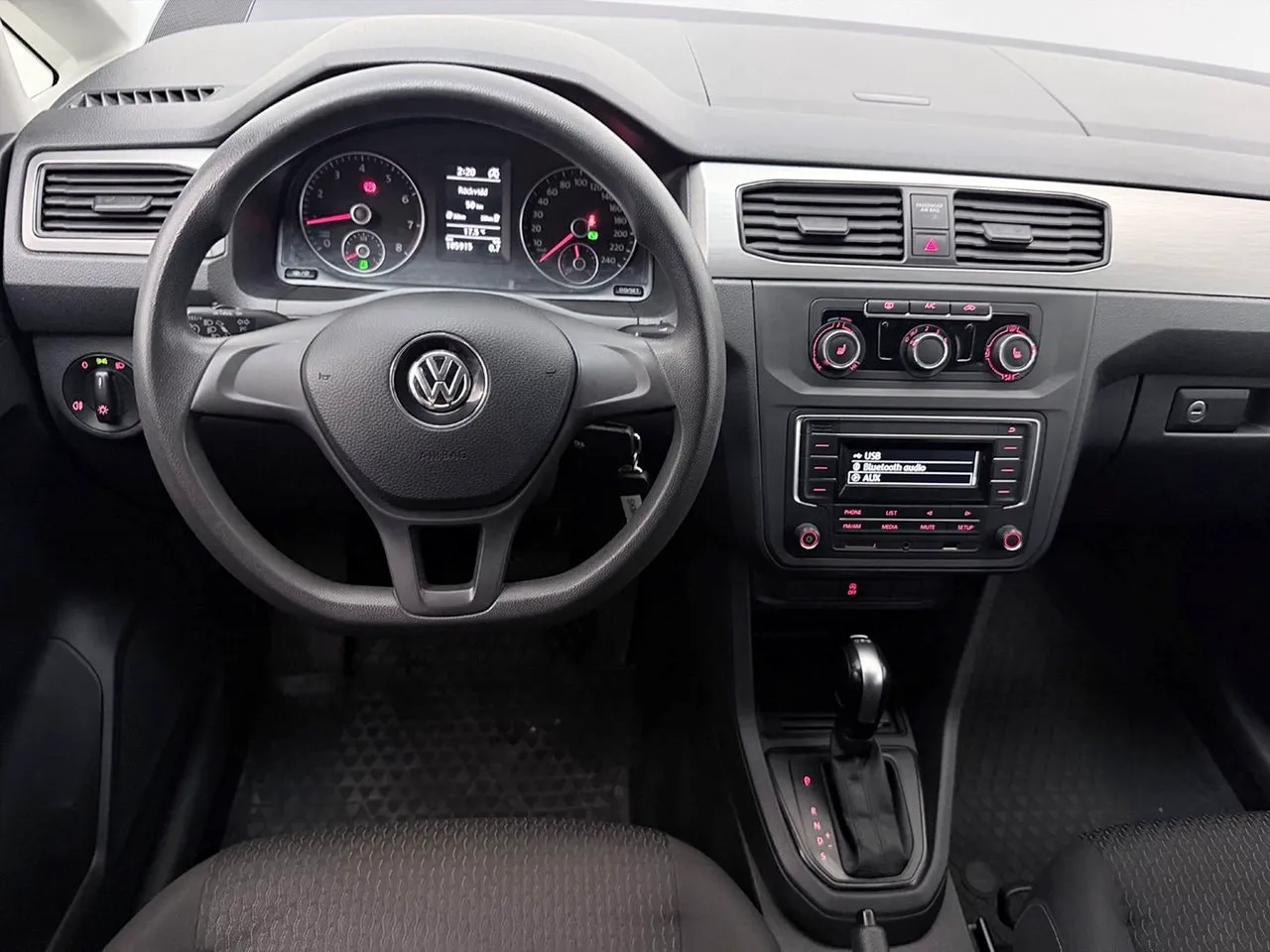 Vehicle image 16
