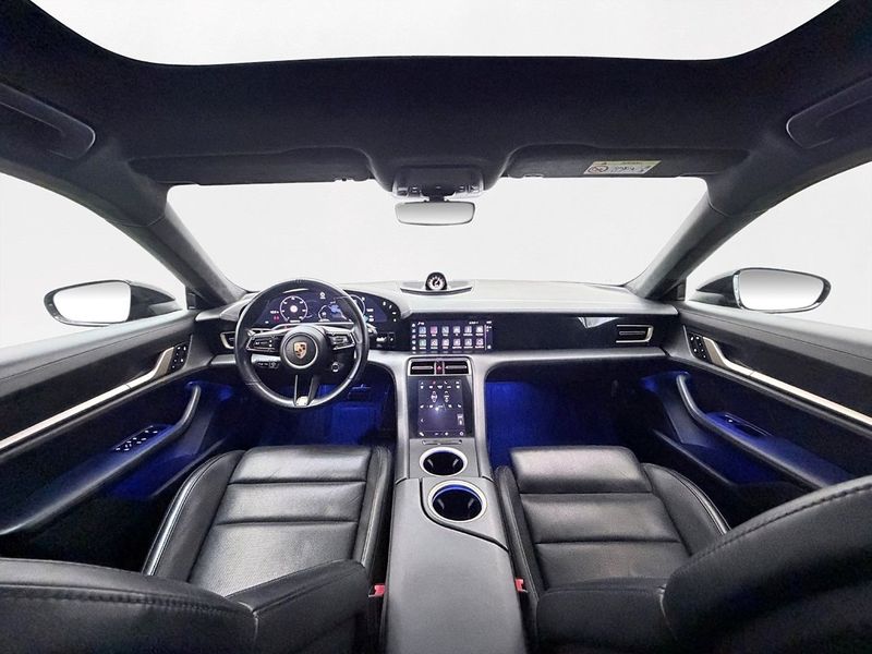 Porsche Taycan bild 20
