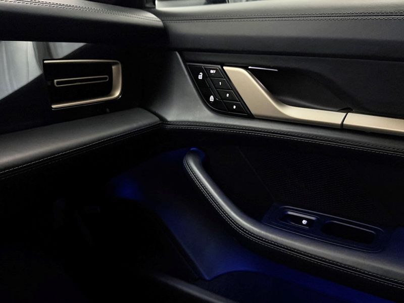 Porsche Taycan bild 37