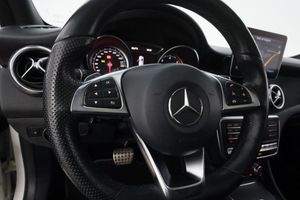 Mercedes GLA220 bild 16