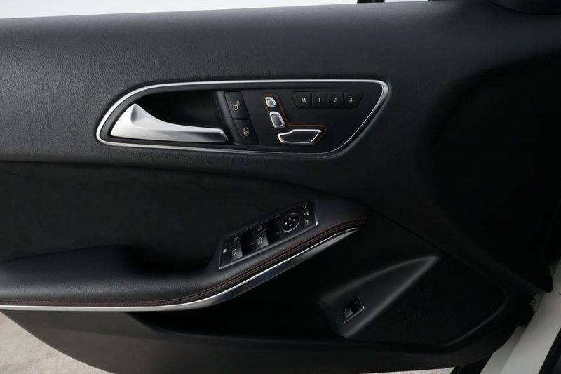 Mercedes GLA220 bild 29