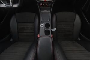 Mercedes GLA220 bild 17