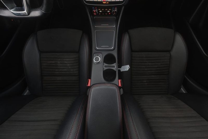 Mercedes GLA220 bild 17