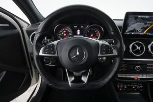 Mercedes GLA220 bild 15