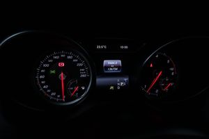 Mercedes GLA220 bild 24