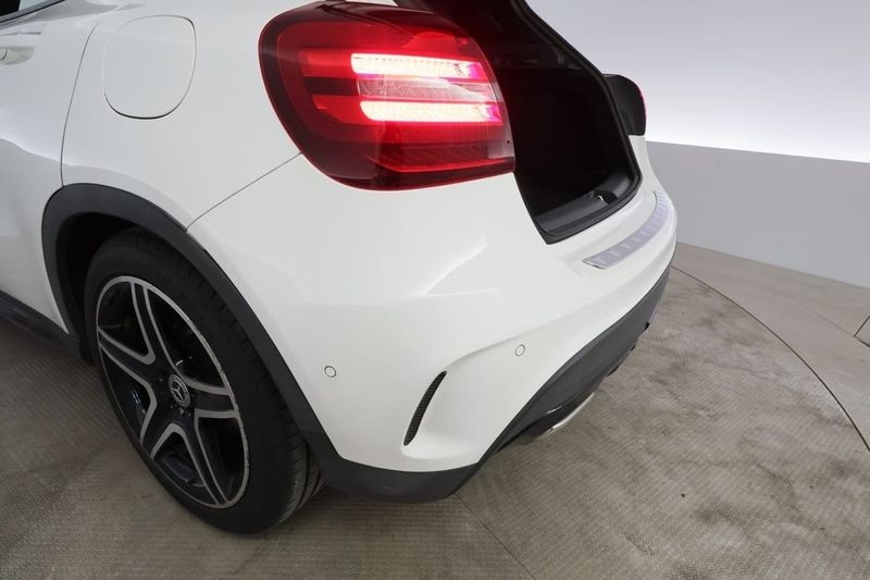 Mercedes GLA220 bild 7