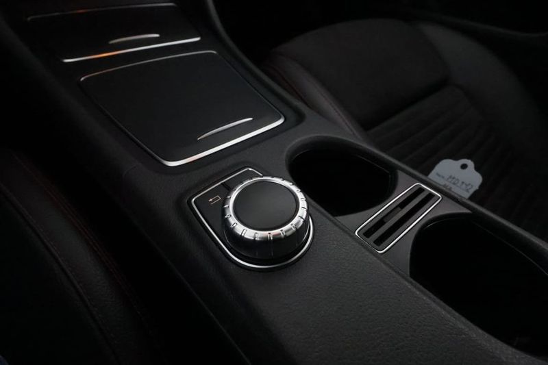 Mercedes GLA220 bild 21