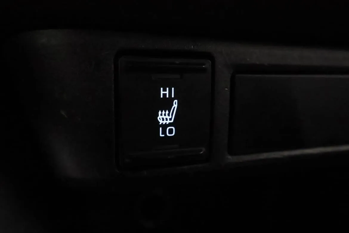 Vehicle image 27