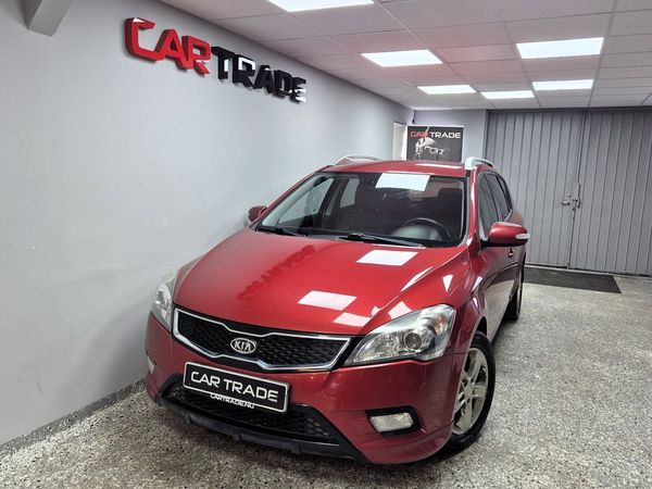 Kia Cee´d SW 1.6 CRDI ECO NYBES KAMKEDJA DRAGKROK 2 ÄGARE 128HK - 2012