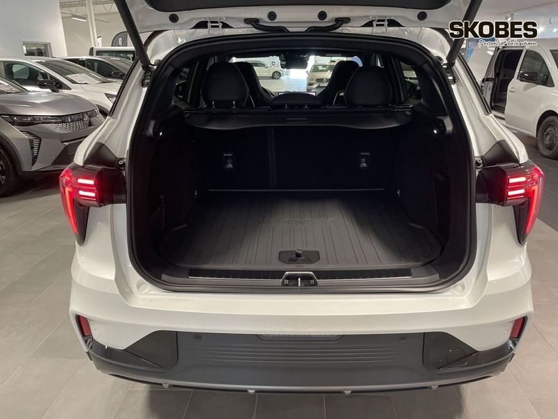 Lynk & Co 01 bild 15