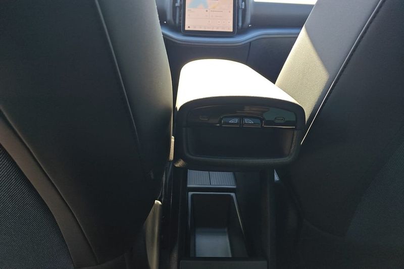 Volvo EX30 bild 19