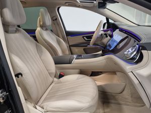 Mercedes EQS450 SUV bild 8