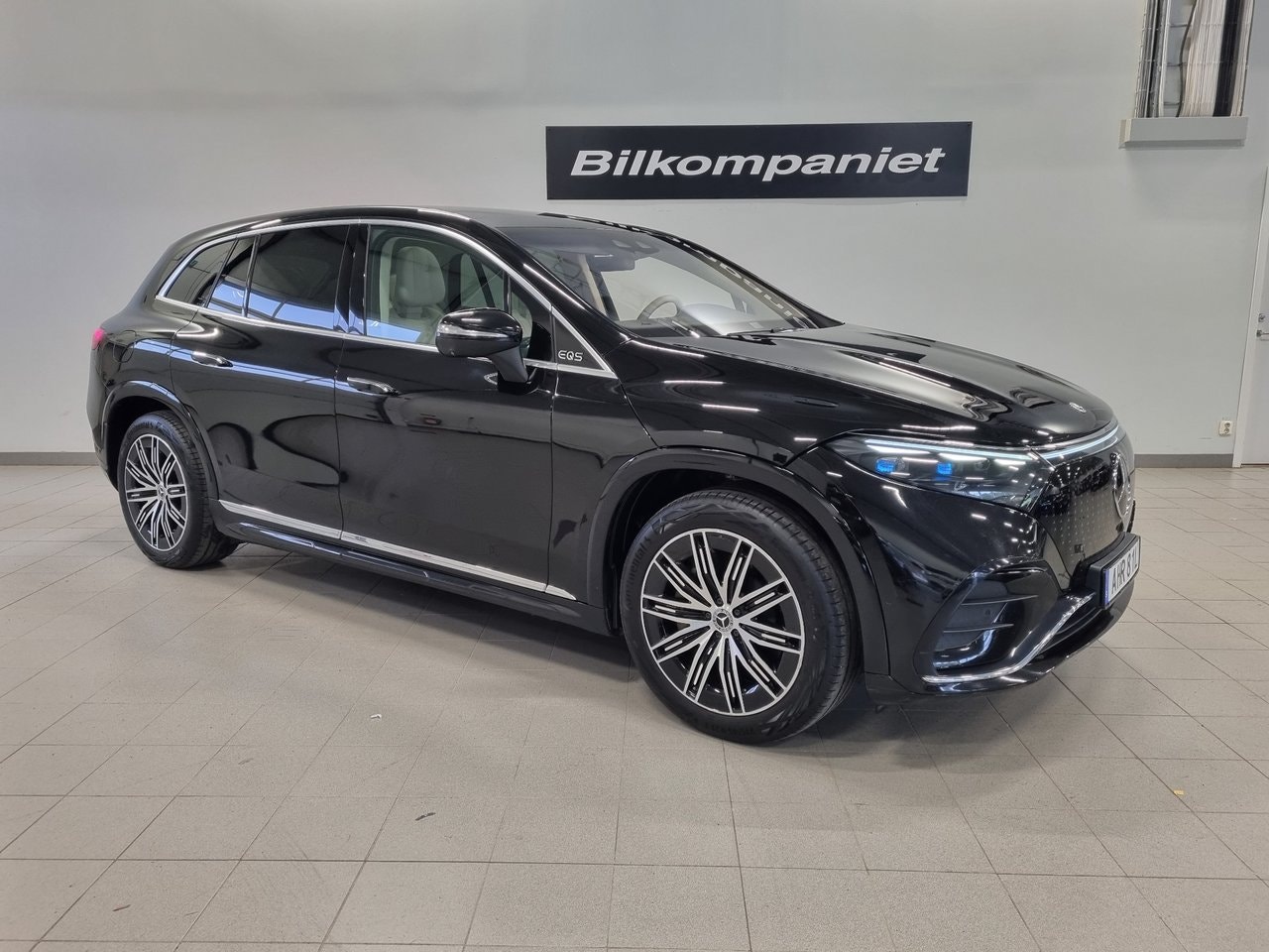 Mercedes EQS450 SUV