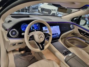 Mercedes EQS450 SUV bild 15