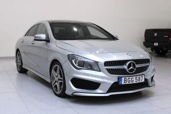 Mercedes CLA220 d AMG Line / Panorama / H&K / Backkamera - 2016