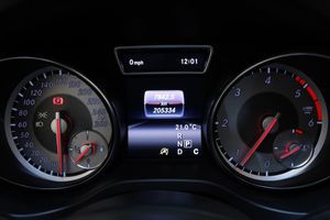 Mercedes CLA220 bild 25