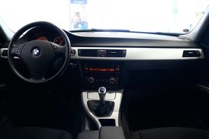 BMW 318 bild 9