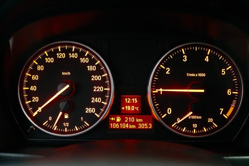 BMW 318 bild 11