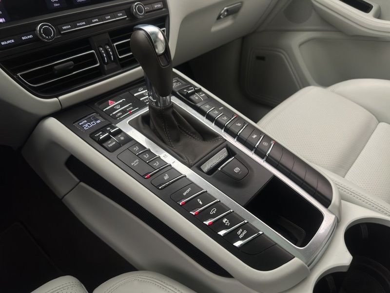Porsche Macan bild 22