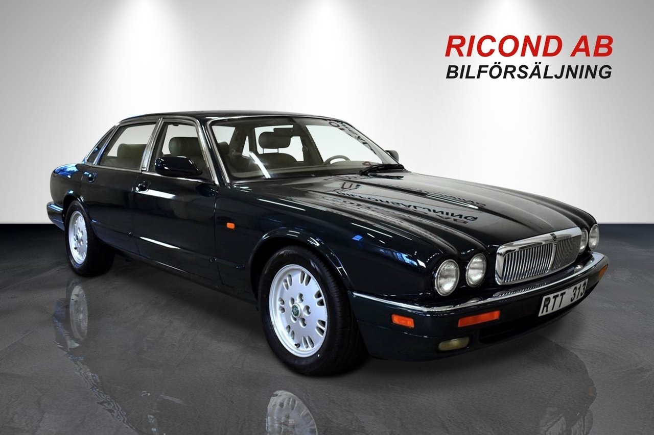 Jaguar XJ