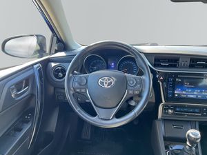 Toyota Auris bild 9